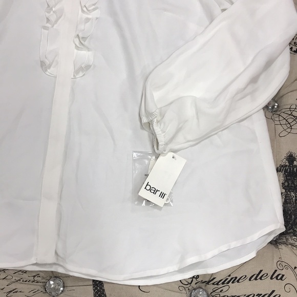 🎁 Bar III Trendy Plus Size Ruffled Button-Up Blouse - Picture 3 of 9